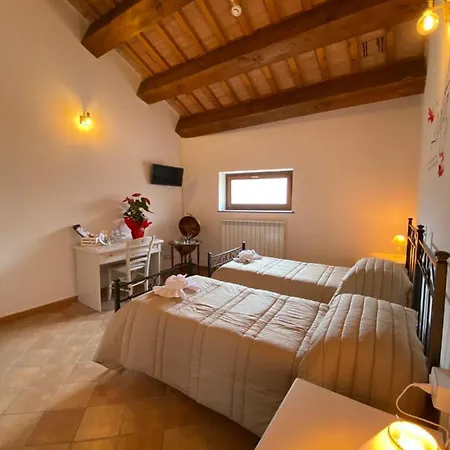 Della Pieve فندق Pievebovigliana